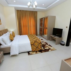 Al Mansour Park Inn Hotel&Apartment Доха Exterior photo