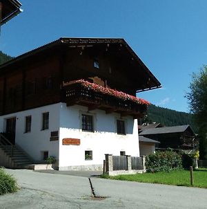 Готель Haus Antonius Sankt Lorenzen im Lesachtal Exterior photo