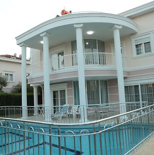 Villa Aslam, Kadriye Mahallesi 236 Sokak No: 1-4 Tolerance Golf Sitesi C-1 Blok, Serik, Antalya Белек Exterior photo