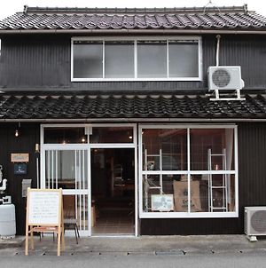 Little Bird Inn 旧minato Guesthouse Сакай-Мінато Exterior photo