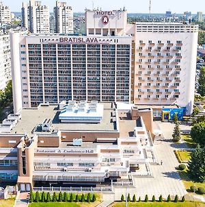 Bratislava Hotel Київ Exterior photo
