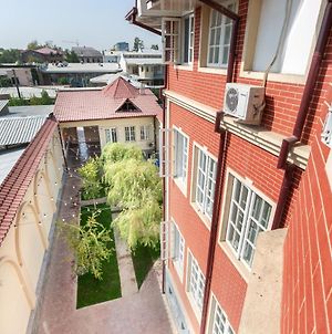 Light Hostel Ташкент Exterior photo