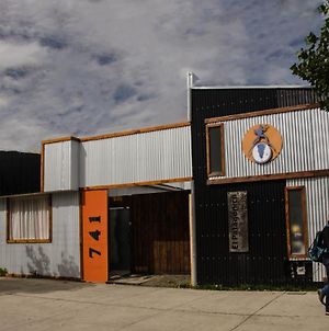 El Patagonico Hostel Пуерто-Наталес Exterior photo