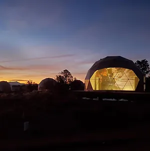 Clear Sky Resorts - Grand Canyon - Unique Sky Domes Валл Exterior photo