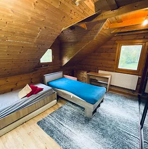 Tantra Klub - Private Room In A Shared Wooden House Прага Exterior photo