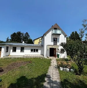 Central-Vintage Villa With Free Parking And 5Min Walk To Metro Відень Exterior photo