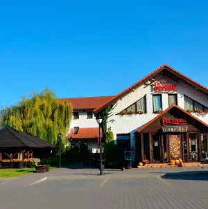 Готельно-ресторанний комплекс Легенда Івано-Франківськ Exterior photo
